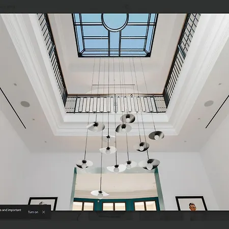 Maria * 贝尼卡西姆